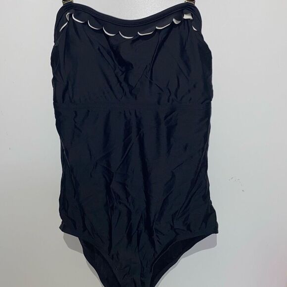 Ellen Tracy Women's Black Scallop Padded Bandeau Strap One Piece Swimsuit Sz 12 - Picture 1 of 10
